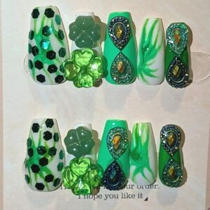 Hand Crafted St Patty Short Nail Set with Quality Glowing Gem Accents Sz LARGE